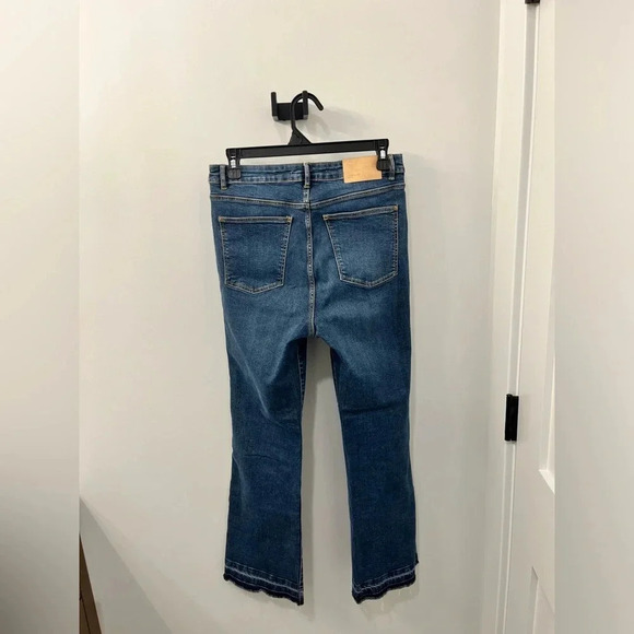Zara Trafaluc high waisted straight leg crop jean with released hem size 6 - Picture 5 of 8